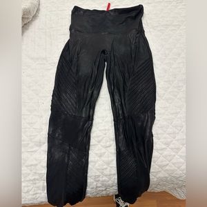 Spanx Motto Leggings